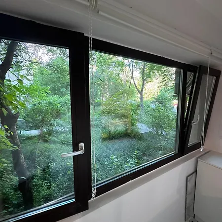 Les Garcons I Veteranilor - Quiet Green-view Near Metro